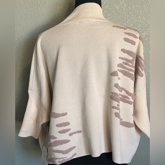 Kerisma Mock Neck Batwing Sweater O/S Neutral - Picture 4 of 10